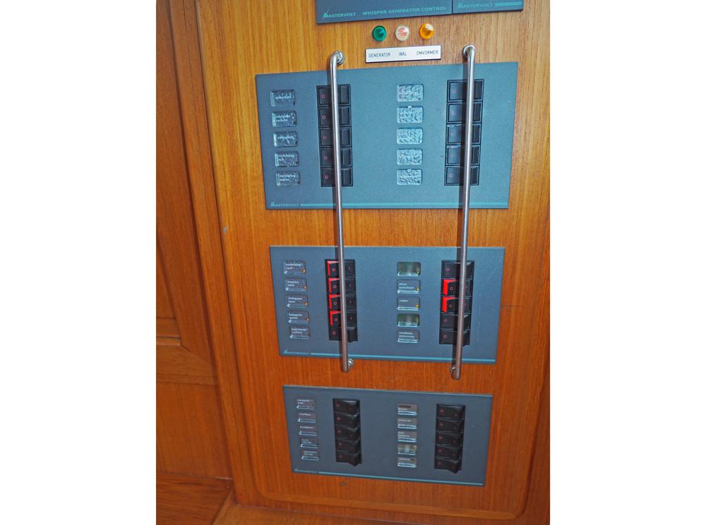  Navigation and electronics